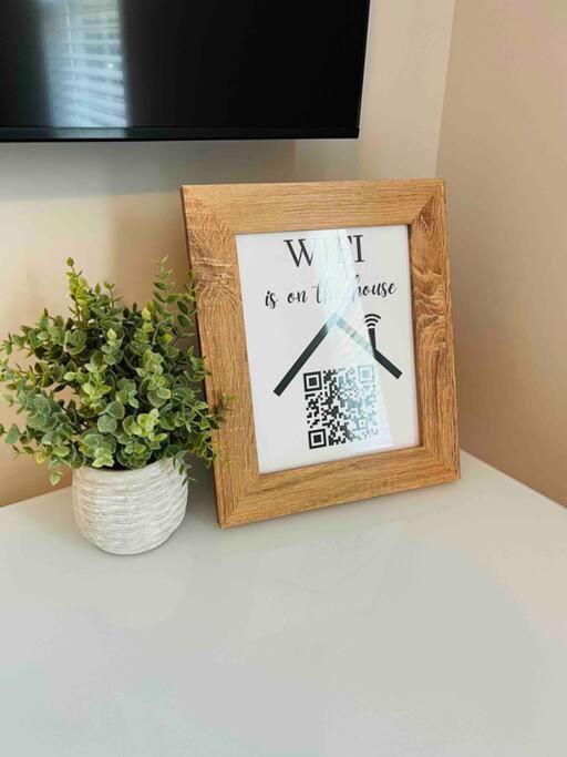 קלארקסוויל One-Of-A-Kind Smart, Cookie Themed Home For Up To 6 מראה חיצוני תמונה