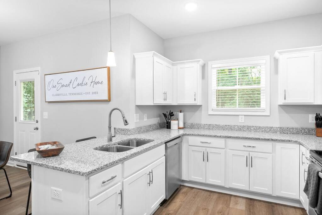 קלארקסוויל One-Of-A-Kind Smart, Cookie Themed Home For Up To 6 מראה חיצוני תמונה